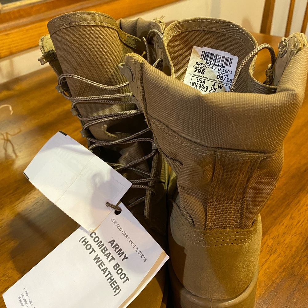 Women army boots